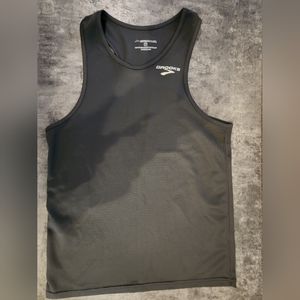 Brooks running tank